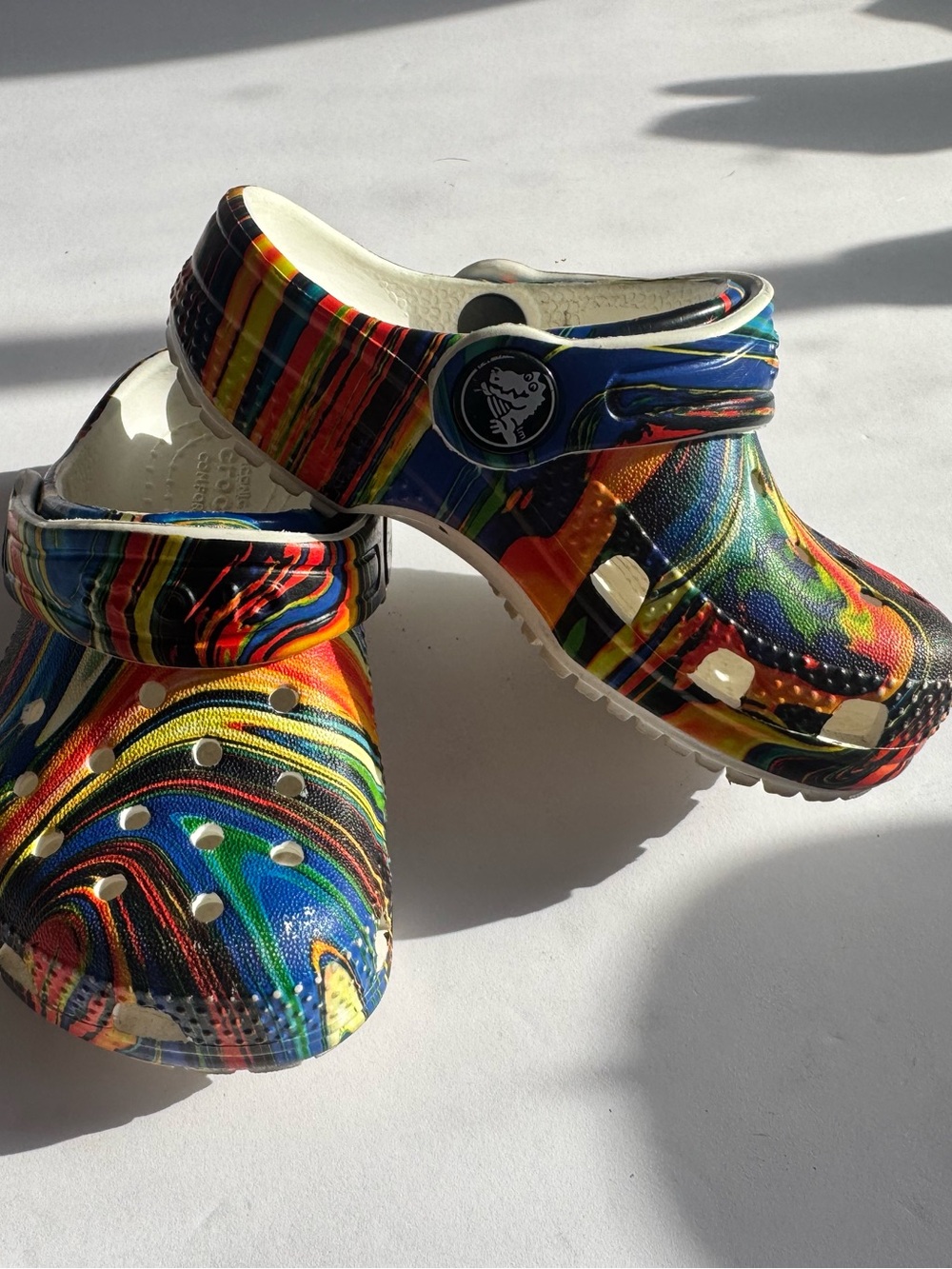 CROCS Kids' Multi‑Color Swirl Clog